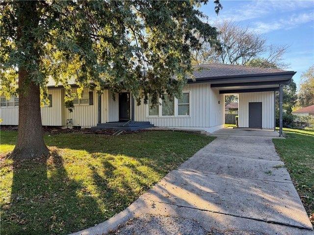 Townhouse for sale in Belton, Cass County