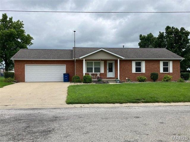 House for sale in Clinton, Illinois