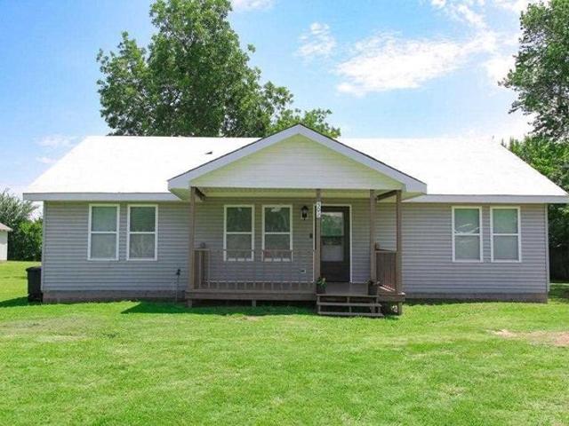 House for sale in Fletcher, Oklahoma