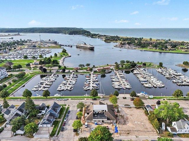 Condo for sale in Ludington, Michigan