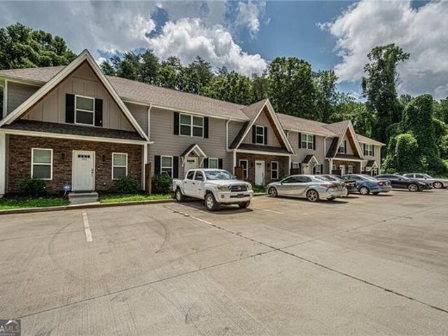 Townhouse for sale in Dahlonega, Georgia