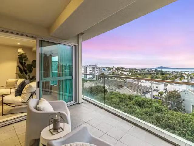 House for sale in Auckland, Oroua County