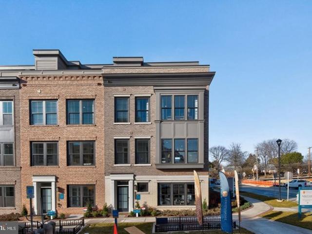 Townhouse for sale in Kensington, Maryland