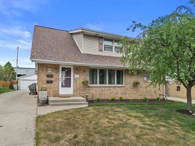 House for sale in Milwaukee, Wisconsin