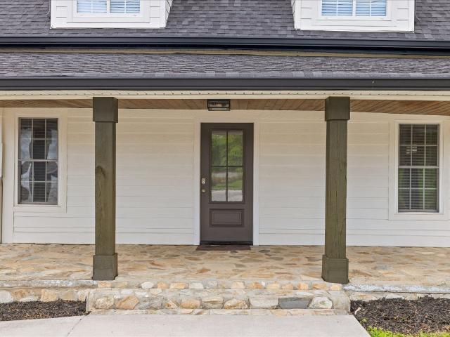 House for sale in Cohutta, Georgia