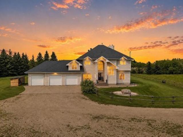 House for sale in Alberta