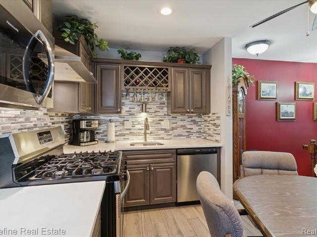 Condo for sale in Wixom, Michigan