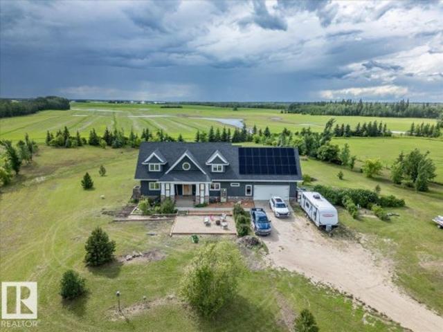 House for sale in Alberta