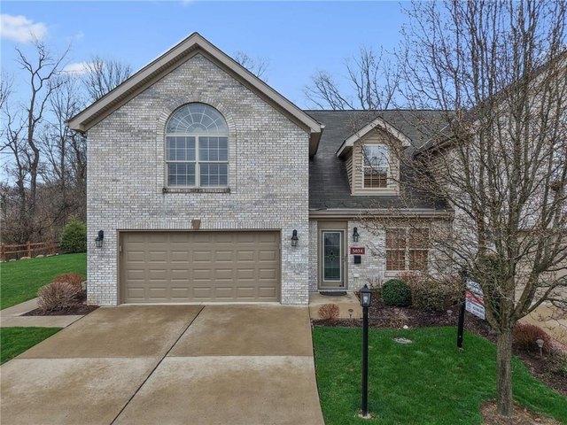 Townhouse for sale in Clairton, Pennsylvania