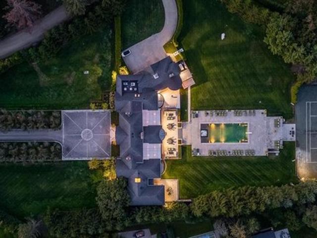 House for sale in Bloomfield Hills, Michigan