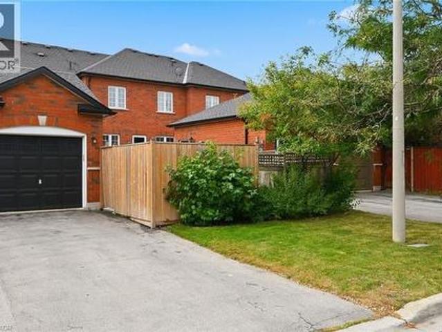 House for sale in Burlington, Golden Horseshoe