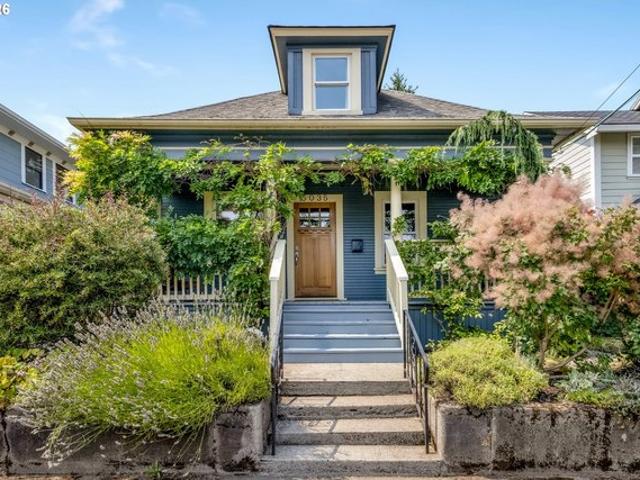 House for sale in Oregonia
