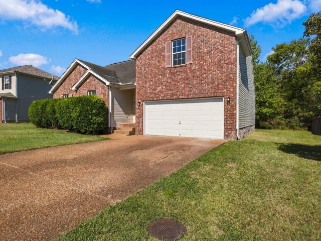House for sale in Oakmont, Mount Juliet