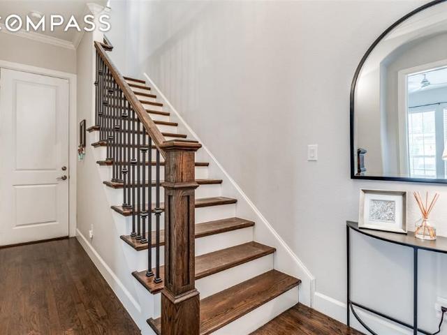 Townhouse for sale in Addison, Texas