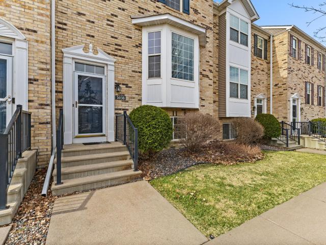 Townhouse for sale in Hennepin, Minnesota