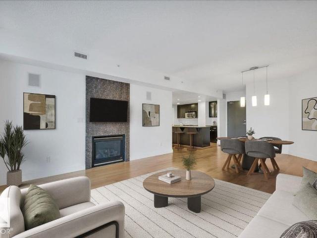 Apartment for sale in Wedgewood, Alberta