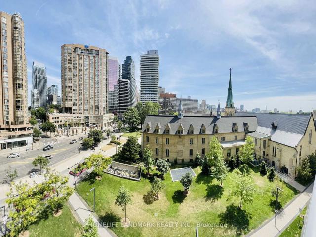 Condo for rent in Toronto Centre, Toronto