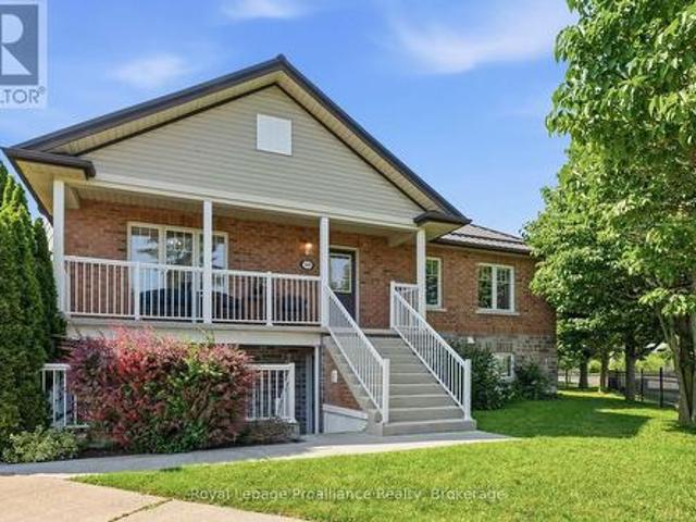 Condo for sale in Fitzhugh Shores, Cobourg
