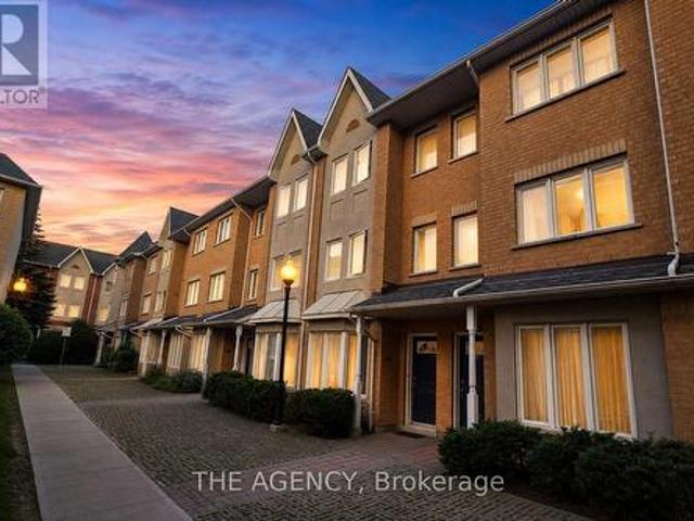 Townhouse for sale in Woburn, Ontario