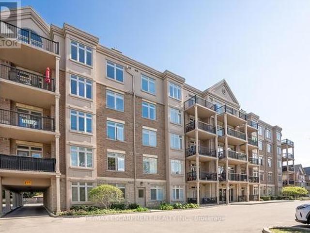 Condo for sale in Burlington, Ontario