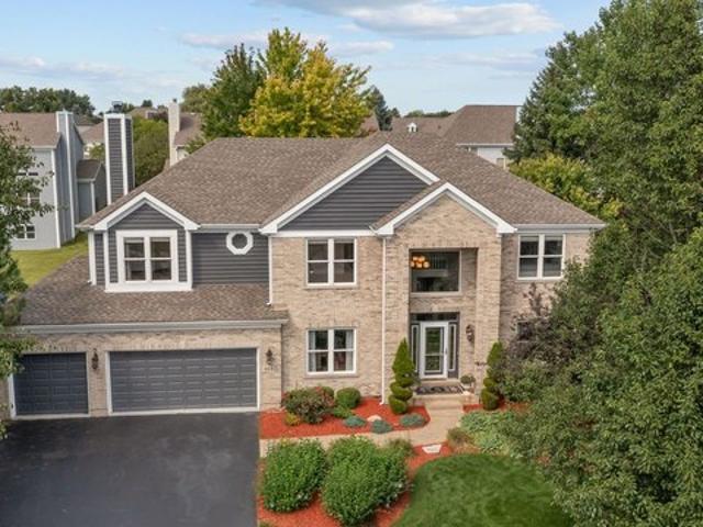 House for sale in Mchenry, Illinois