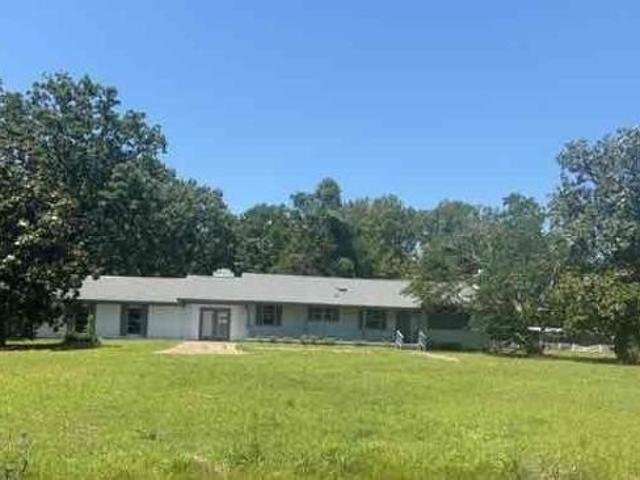 House for sale in Saltillo, Mississippi
