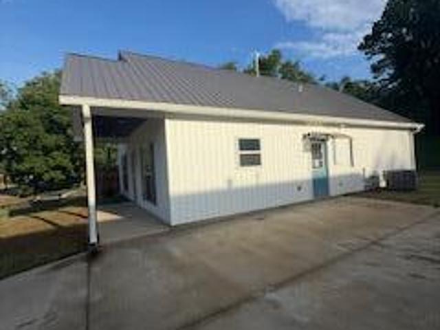 House for sale in Water Valley, Mississippi