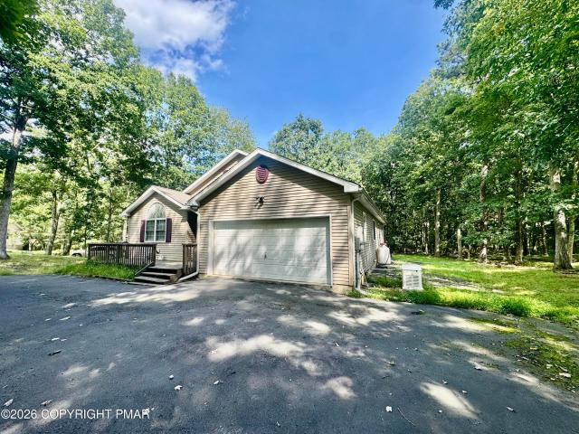 House for sale in Dingmans Ferry, Pennsylvania