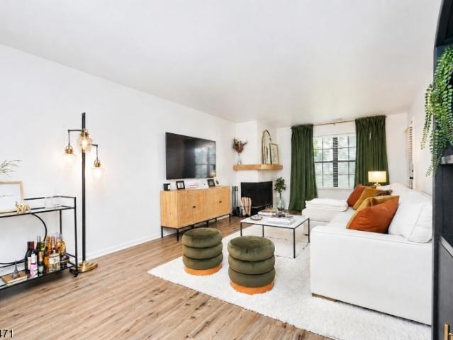 Condo for sale in Helmetta, New Jersey