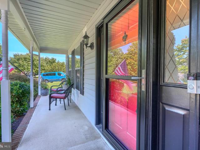 House for sale in Kings Charter, Bel Air