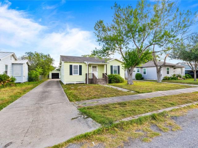 House for sale in Bishop, Texas