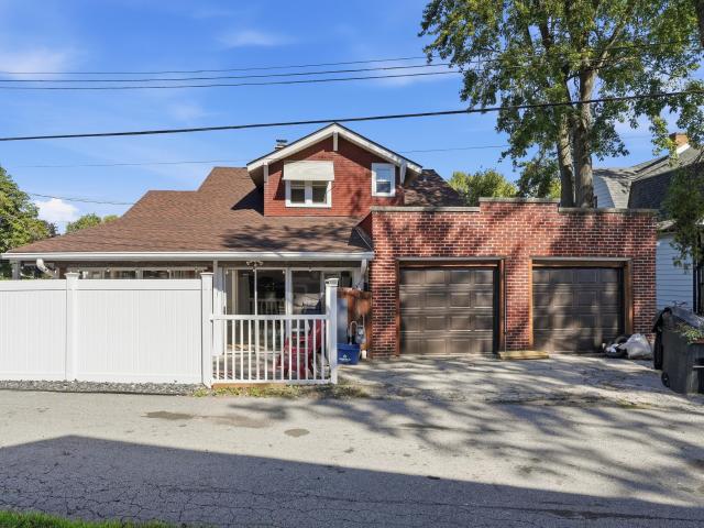 House for sale in Crown Point, Lake County