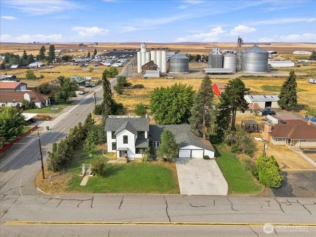 House for sale in Waterville, Douglas County