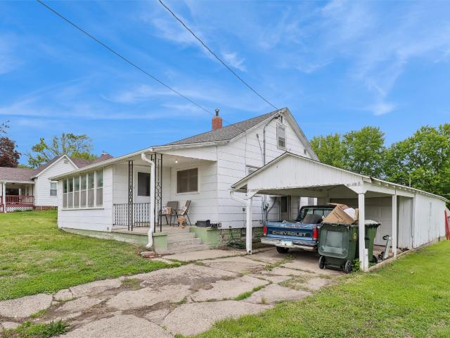 House for sale in Corydon, Iowa