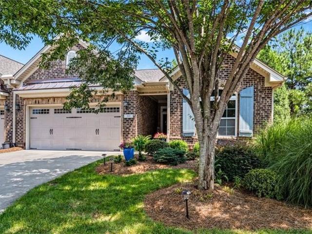 Townhouse for sale in Pfafftown, North Carolina