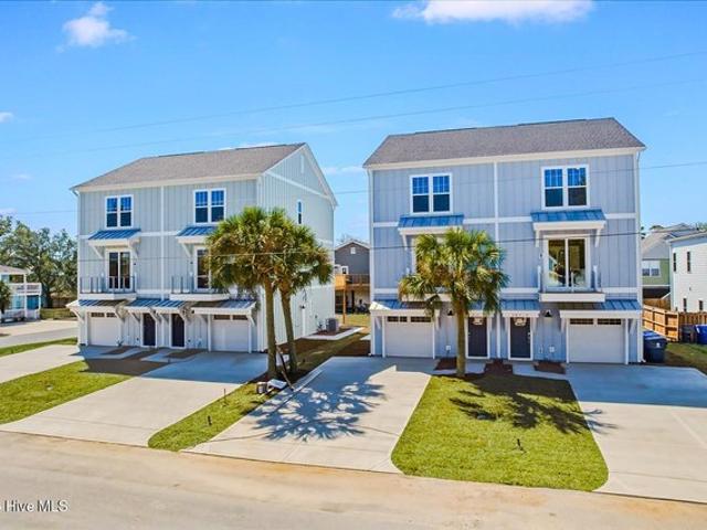 Townhouse for sale in Carolina Beach, North Carolina