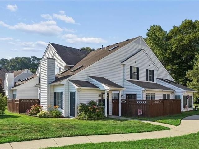 Townhouse for sale in Virginia
