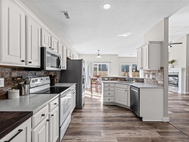 House for sale in Baldwin City, Douglas County
