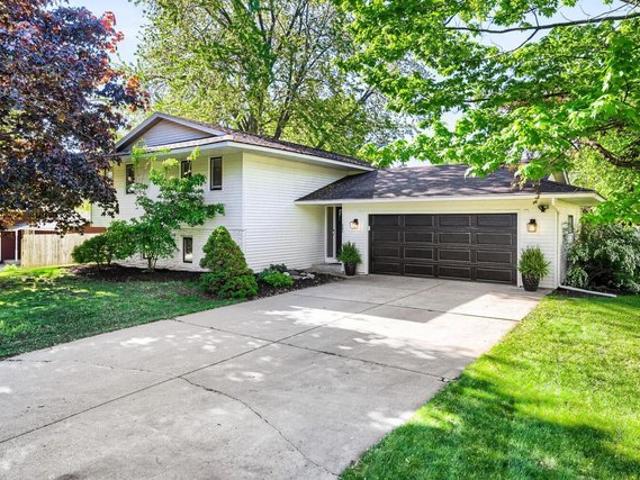 House for sale in Chanhassen, Minnesota