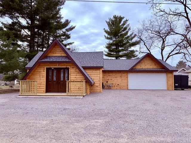 House for sale in Juneau, Wisconsin