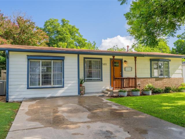 House for sale in Taylor