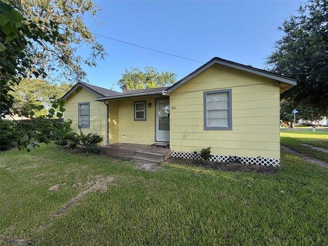 House for sale in Clute, Texas