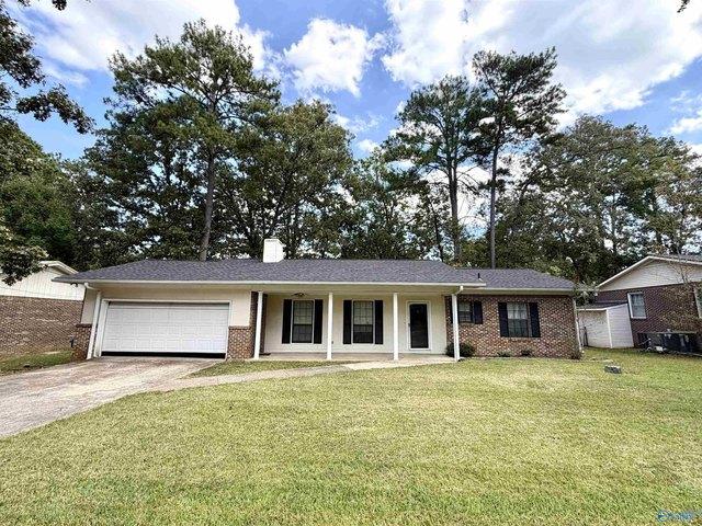 House for sale in Rainbow City, Etowah County