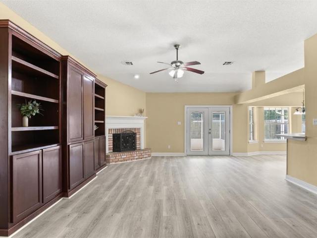House for sale in Davis Plantation, Luling