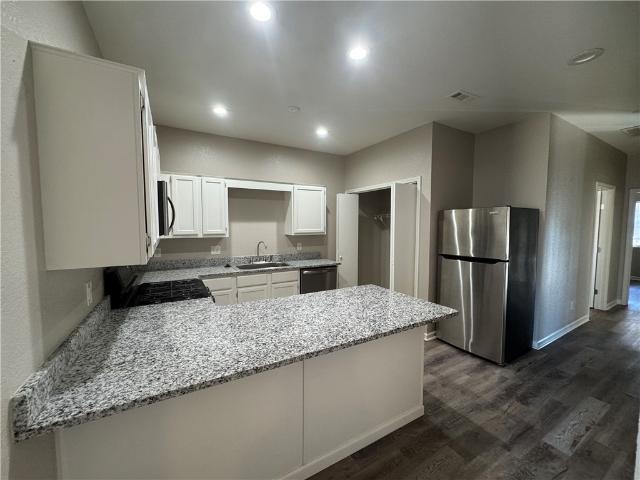 Property for rent in Ark