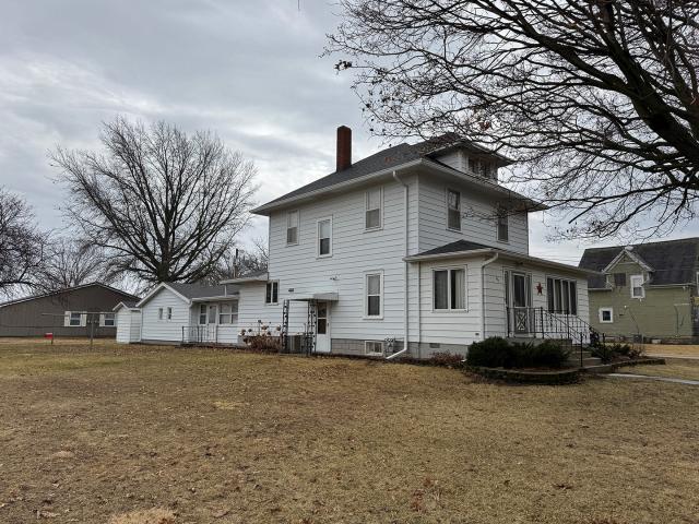 House for sale in Chadwick, Illinois