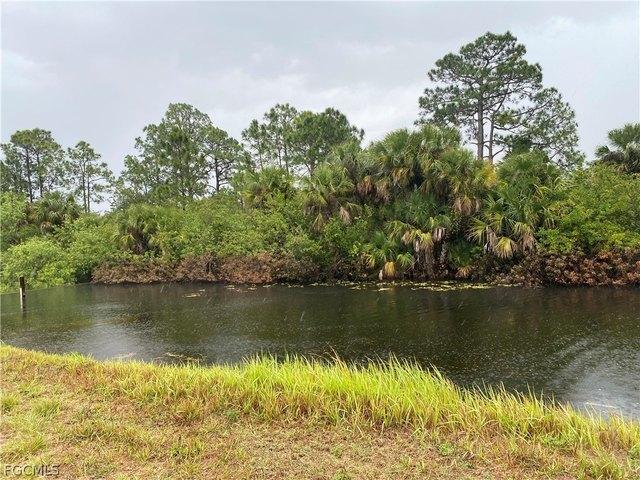 Land for sale in Lehigh Acres, Florida