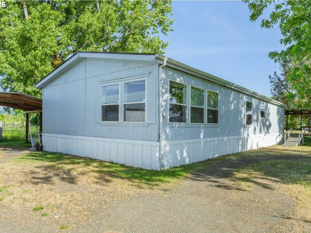 House for sale in Oregonia