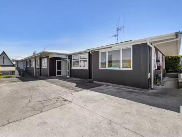 House for sale in Omokoroa, Bay Of Plenty