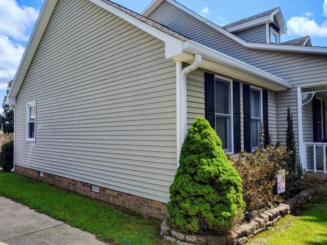 House for sale in Mayfield, Kentucky